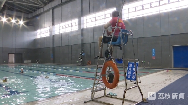 老虎配资 这个地方很危险！十岁男童被泳池排水口吸住险丧命